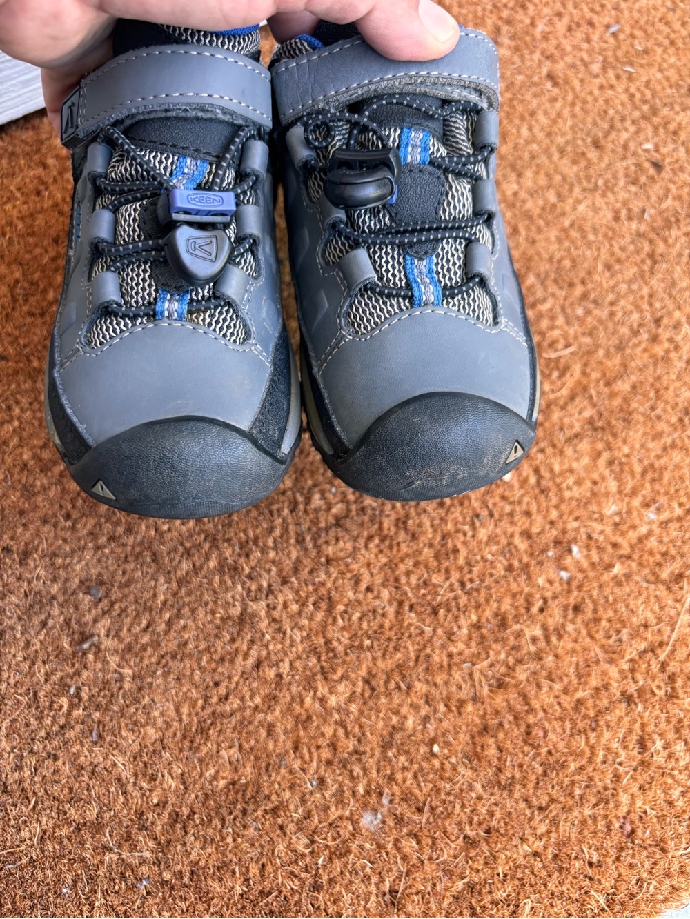 Keen Targhee Low Little Kid Hiking Shoes - Picture 5 of 7